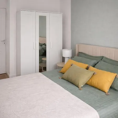 Beautiful With Terrace And Balcony * Nizza
